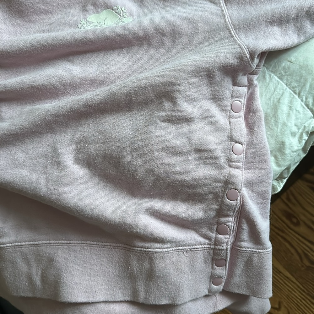 Roots Pink Sweater medium - Picture 3 of 3
